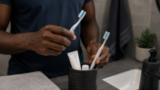 5 reasons every man should change his toothbrush every 2 months