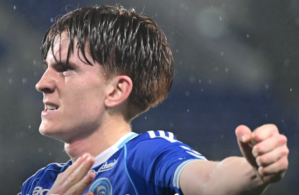 Chelsea sign Strasbourg midfielder Barco