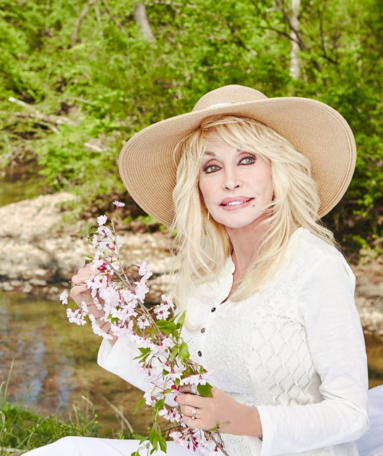 why-dolly-parton-will-be-buried-in-her-signature-high-heels-k24-digital
