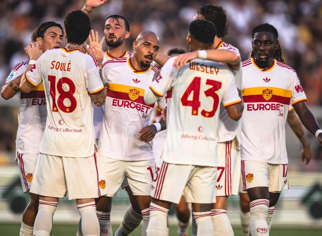AS Roma players celebrate a goal. PHOTO/https://www.facebook.com/officialasroma 