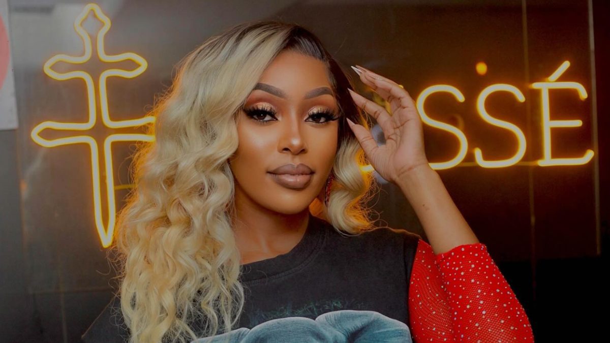 Amber Ray announces cosmetic surgery day as she opens up about her decision