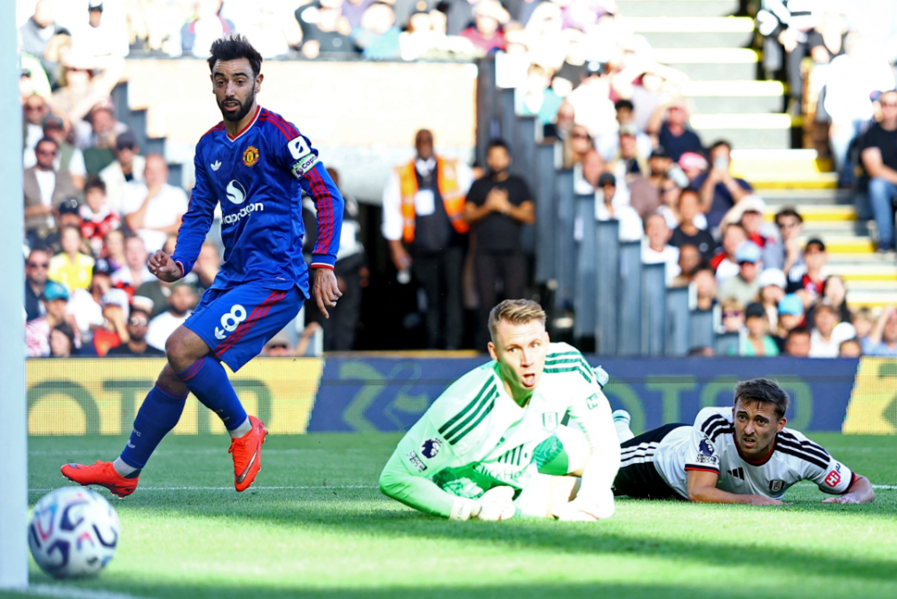 Bruno Fernandes hits the post against Fulham. PHOTO/@premierleague?X
