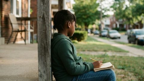 5 emotional effects of growing up with an absent father