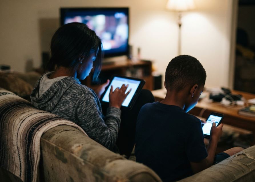 Study: High screen time can hurt children’s learning and language skills
