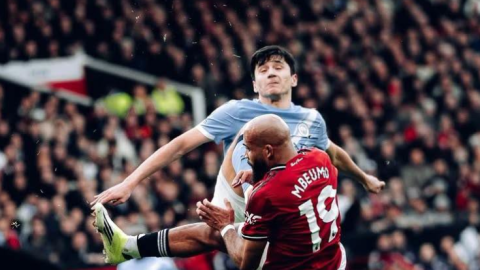 A previous Premier League action between Manchester United and Manchester City in the Manchester derby at Old Trafford. PHOTO/https://www.facebook.com/groups/196429133725806
