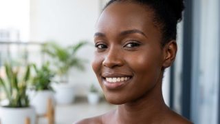 How to contour your face without looking cakey