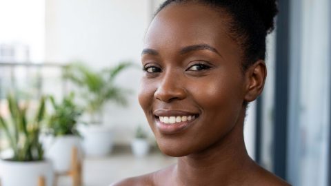 How to contour your face without looking cakey