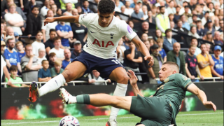 Everton frustrate Spurs to extend their search for first win and goal