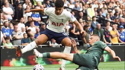 Everton frustrate Spurs to extend their search for first win and goal