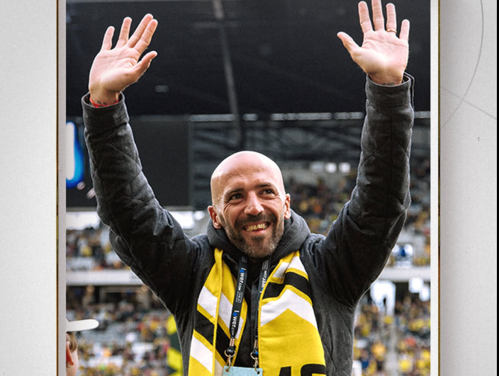Football coach in MLS sacked after inappropriate remark to female referee