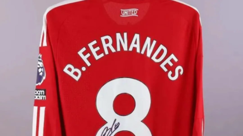 The Manchester United captain Bruno Fernandes' signed shirt that he wore against Ipswich Town on Sunday, August 31, 2026 at Old Trafford. PHOTO/https://www.facebook.com/manchesterunited