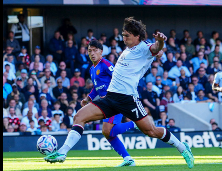 Fulham in action against Manchester United. PHOTO/https://www.facebook.com/FulhamFC