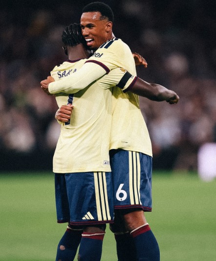 Gabriel embracing Bukayo Saka after Arsenal win against Aston Villa on Monday August 31, 2026. PHOTO/@Arsenal/X