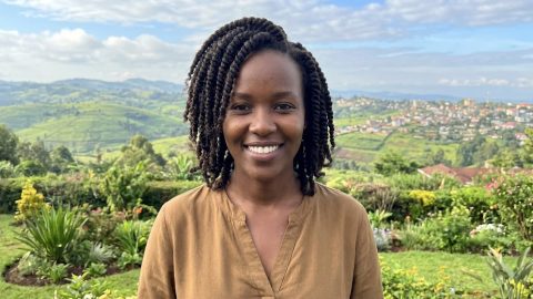 High-altitude haircare: Tips to protect natural hair in cold, dry weather
