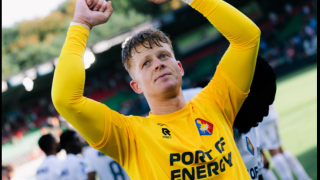 Goalkeeper scores twice in 4-goal thriller in Netherlands