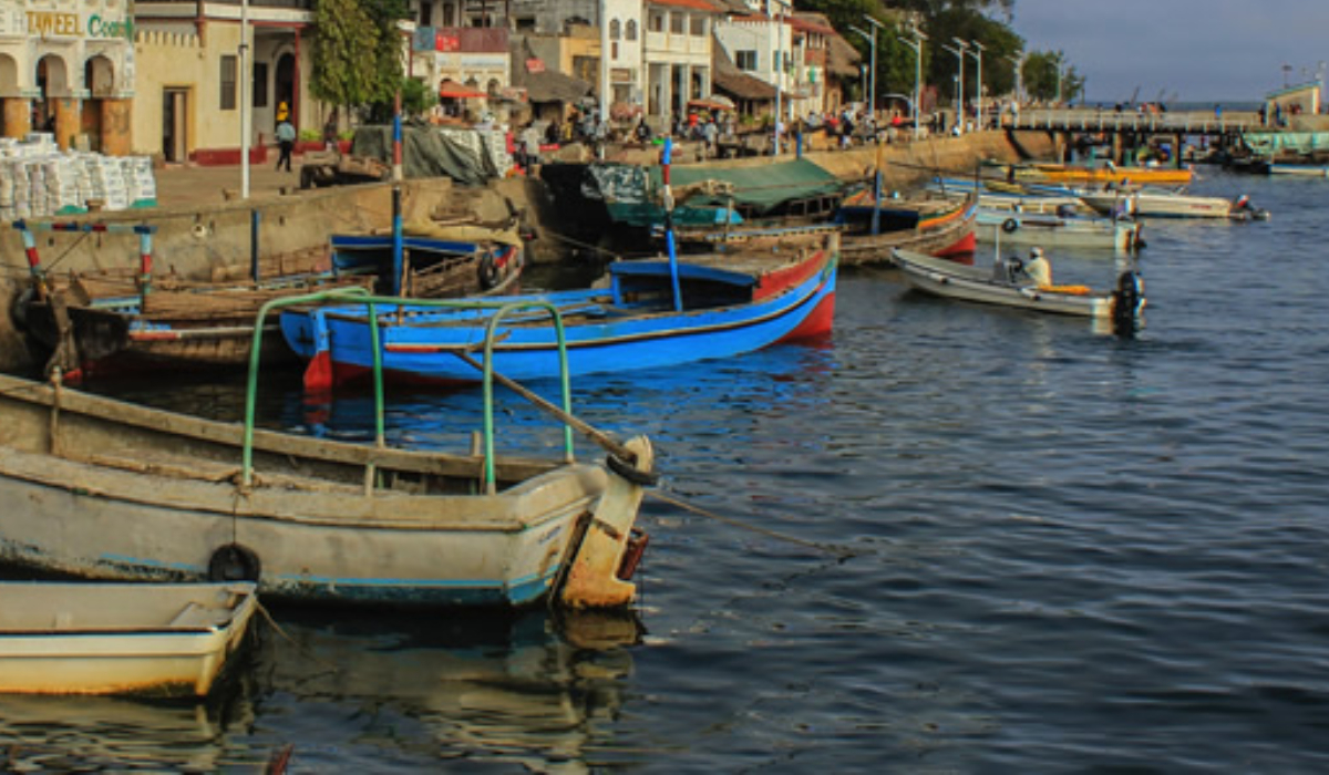 Nairobi to Lamu by bus: Your guide to visiting Ksh2.2 trillion Dangote Refinery