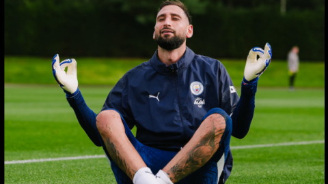 PHOTO/ https://www.facebook.com/mancity