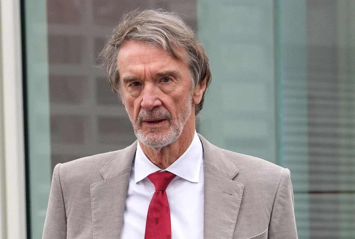 Billionaire Man United owner says he has lost confidence in the UK