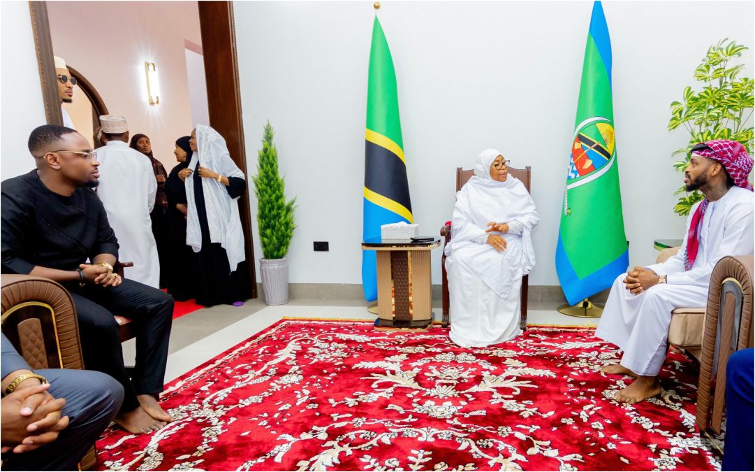 Tanzanian music stars Diamond Platnumz and Ommy Dimpoz visiting Samia Suluhu