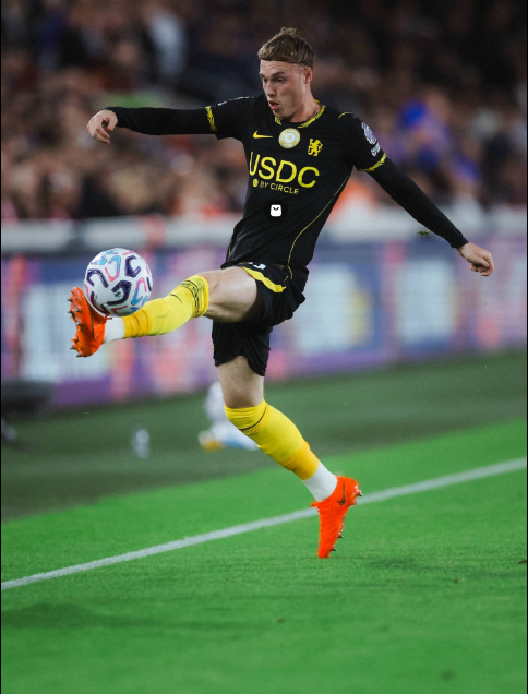 Chelsea forward Cole Palmer in action against Brentford on Friday, September 18, 2026 at Gtech Community Stadium PHOTO/https://www.facebook.com/ChelseaFC
