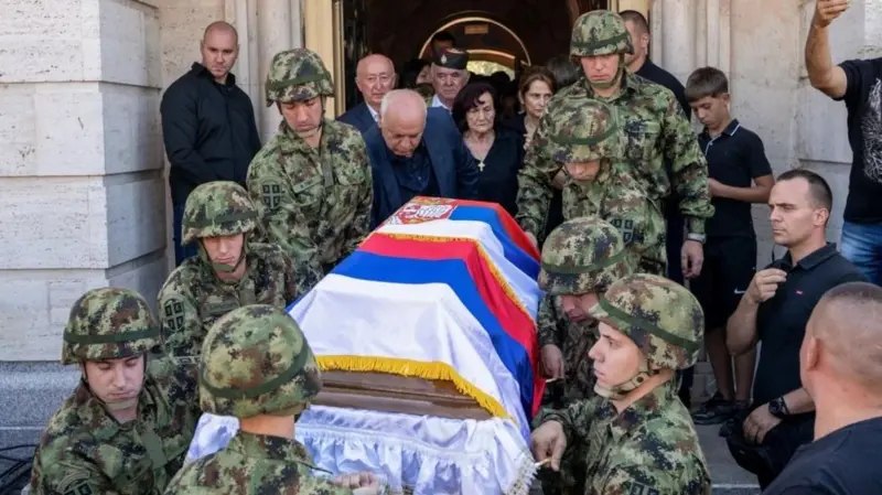 Thousands turn out in Serbia for funeral of 'Butcher of Bosnia' Ratko Mladić