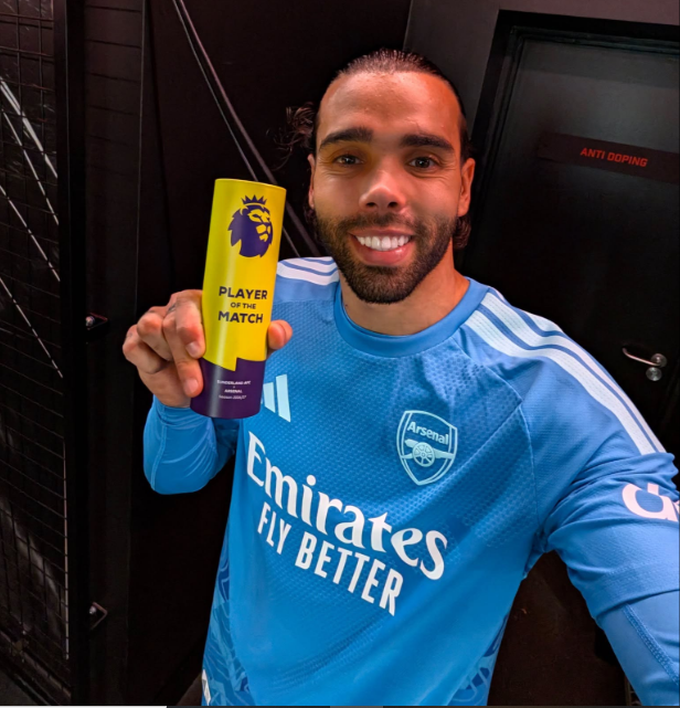 Arsenal goalkeeper David Raya poses with his Man of the Match award after producing an important save to deny Sunderland's Enzo Le Fee from the penalty spot on Saturday, September 12, 2026 at the Stadium of Light. PHOTO/https://www.facebook.com/Arsenal/photos