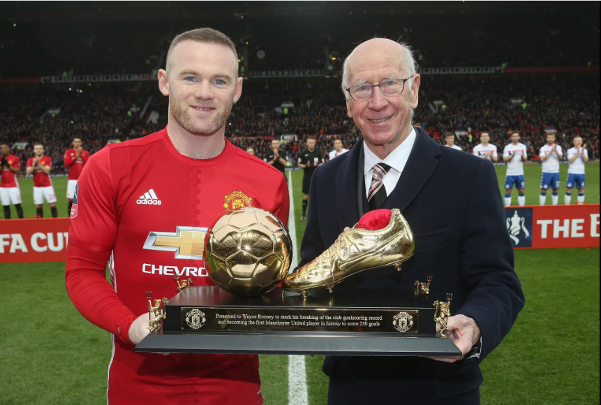 Rooney reveals why he would reject Premier League medal if Man City lose titles