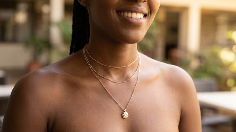 How to layer necklaces of different lengths without them tangling