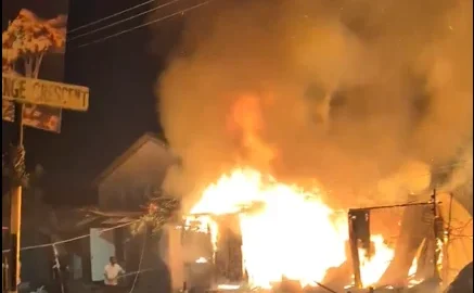 Fire breaks out along Kapiti Road in South B, destroys shops